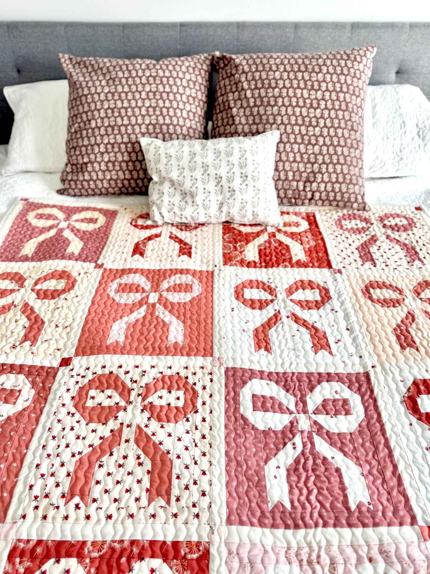 Ribbons & Bows Quilt Pattern-PDF